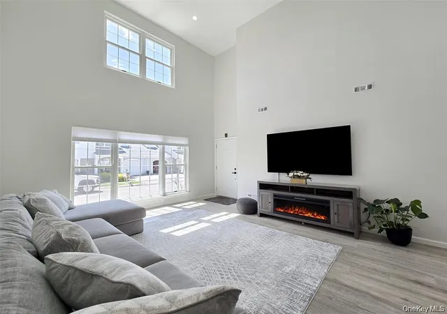 Listing Photo 5 - Condo for sale in building located at 5 Charley Ln, Brookhaven, NY 11953