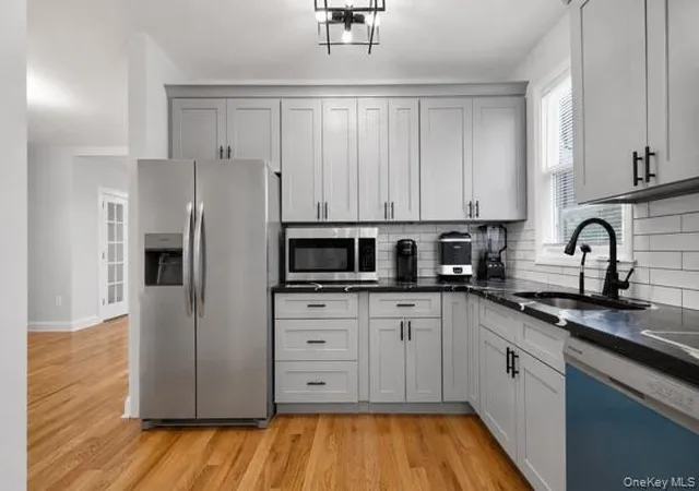 Photo 3 of House for sale at 167-16 43rd Avenue, New York, NY 11358 | MLS# 1035937 | Listing updated on 2026-08-15