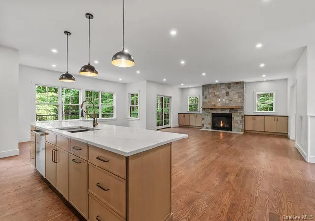 Photo 3 of Single family home for sale at 86 Old Logging Rd, Pound Ridge, NY 10506 | MLS# 1035942 | Listing updated on 2026-10-07