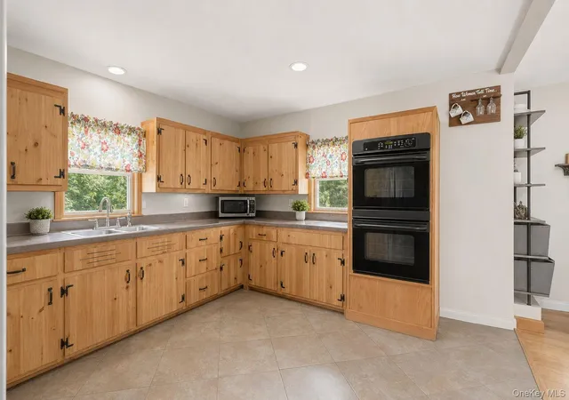 Photo 4 of Sale Pending at 740-742 Lattintown Rd, Marlboro, NY 12547 | MLS# 1035959 | Listing updated on 2026-08-28