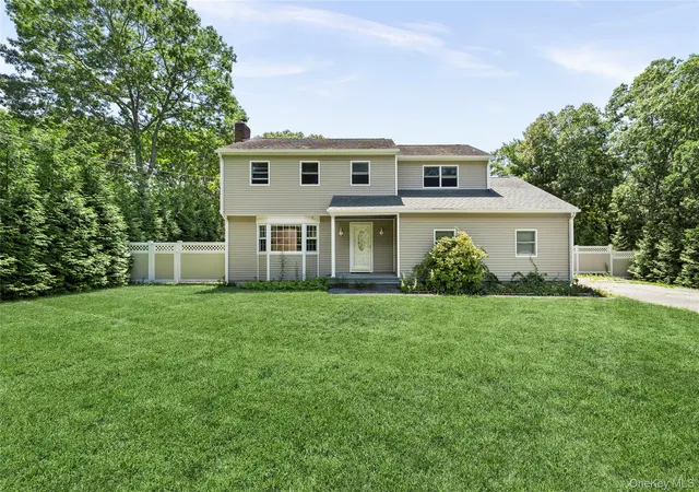 Single family home for sale at 39 Sherwood Rd, Southampton, NY 11946 | MLS# 1035961