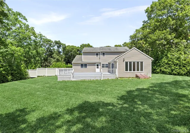 Photo 2 of Single family home for sale at 39 Sherwood Rd, Southampton, NY 11946 | MLS# 1035961 | Listing updated on 2026-10-03
