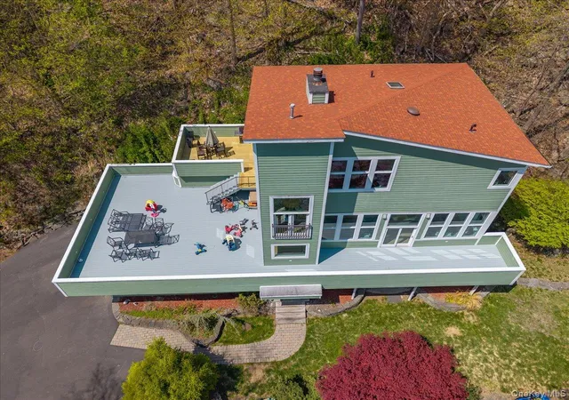 Photo 3 of Single family home for sale at 910 Route 9w S, Orangetown, NY 10960 | MLS# 1035965 | Listing updated on 2026-09-15