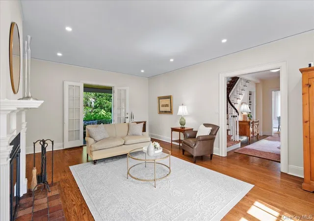 Photo 4 of Sale Pending at 12 Linden Ave, Mamaroneck, NY 10538 | MLS# 1035974 | Listing updated on 2026-09-28