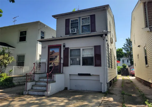 Photo 2 of Single family home for sale at 1637 W 2nd Street, New York, NY 11223 | MLS# 1035991 | Listing updated on 2026-09-06