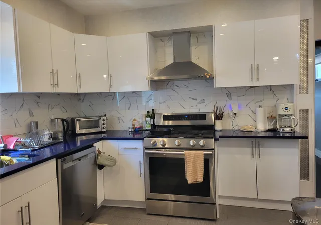 Photo 3 of Single family home for sale at 1637 W 2nd Street, New York, NY 11223 | MLS# 1035991 | Listing updated on 2026-09-06
