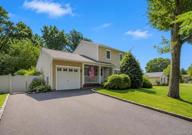 Photo 2 of Sale Pending at 18 Elkin Dr, Brookhaven, NY 11953 | MLS# 1035992 | Listing updated on 2026-08-29