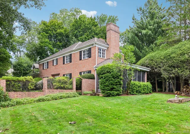 Photo 4 of Single family home for sale at 90 Greenhaven Rd, Rye Town, NY 10580 | MLS# 1036005 | Listing updated on 2026-10-02