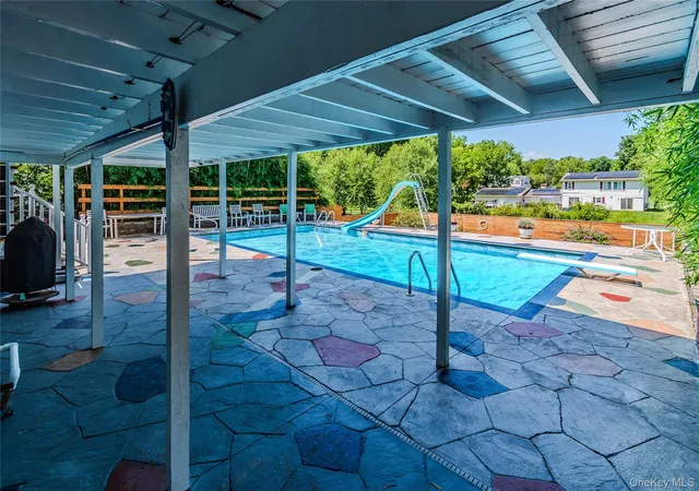 Photo 4 of Single family home for sale at 10 Old Ml Dr, Poughkeepsie (town), NY 12603 | MLS# 1036031 | Listing updated on 2026-09-03