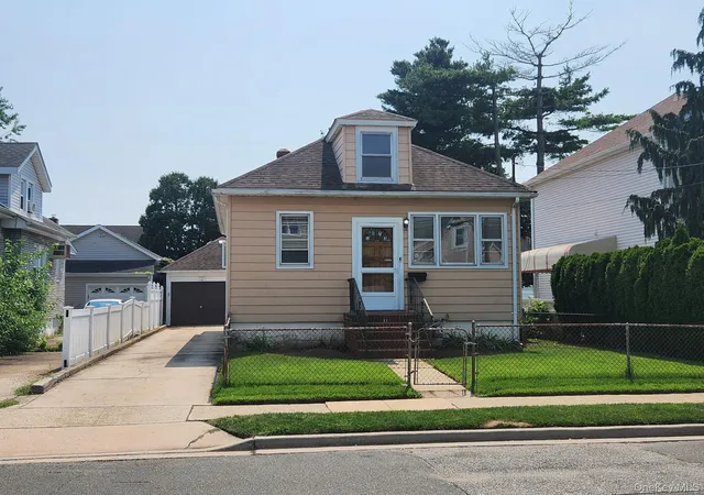 Photo 1 of Sale Pending at 1073 Concord St, Hempstead, NY 11010 | MLS# 1036064 | Listing updated on 2026-08-28