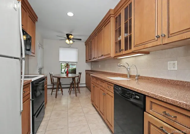Photo 3 of Condo for sale at 969 Sierra Vista Ln, Clarkstown, NY 10989 | MLS# 1036072 | Listing updated on 2026-09-16