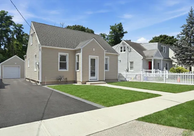 Photo 2 of Sale Pending at 26 Parkside Rd, Hempstead, NY 11552 | MLS# 1036098 | Listing updated on 2026-08-29