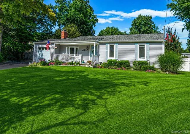 Photo 3 of Sale Pending at 16 Pine Edge Dr, Brookhaven, NY 11940 | MLS# 1036100 | Listing updated on 2026-08-30