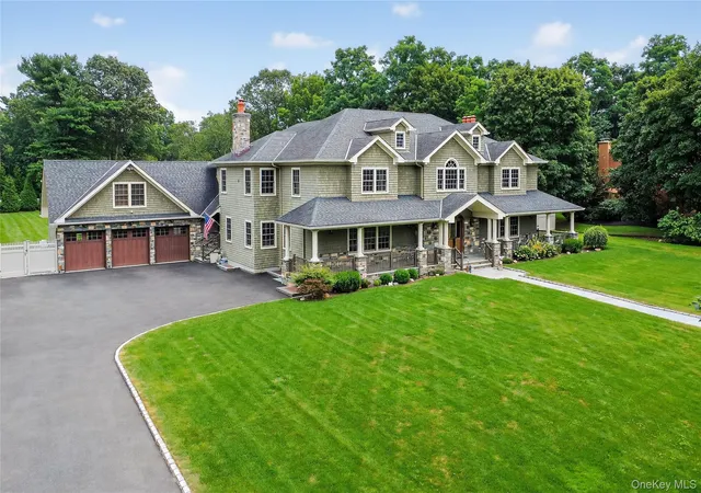 49th image of 23 Gloria Ln, Huntington, NY 11743 | MLS# 1036110