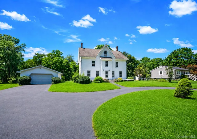 Photo 3 of Single family home for sale at 180 Quaker St, Newburgh (town), NY 12589 | MLS# 1036113 | Listing updated on 2026-08-08