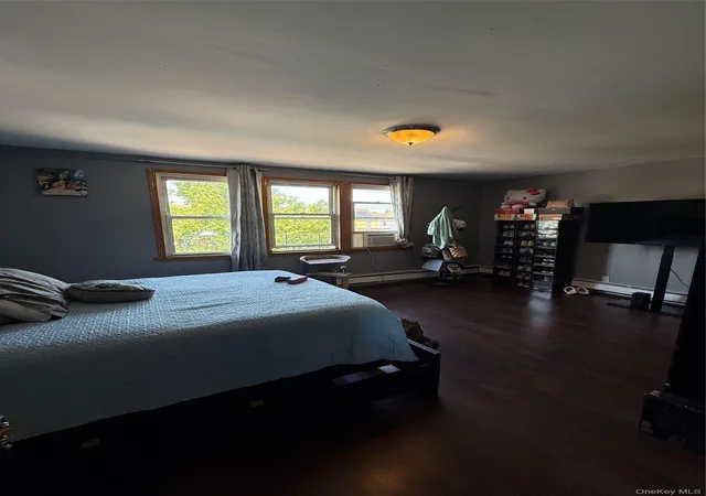 Listing Photo 4 - Condo for sale in building located at 10980 141st St, New York, NY 11435