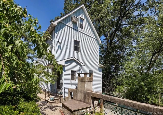 2nd image of 404 Prescott St, Yonkers, NY 10701 | MLS# 1036124