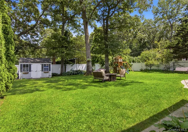 23rd image of 1 Wenmore Ct, Smithtown, NY 11725 | MLS# 1036130