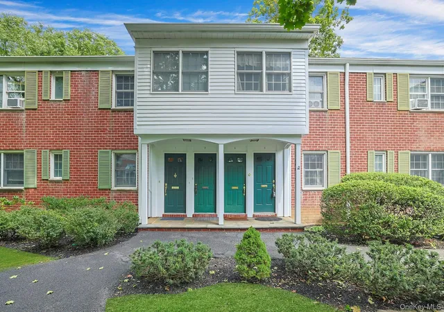 Photo 3 of Condo for sale at 590 Bedford Rd #1A, Mount Pleasant, NY 10570 | MLS# 1036136 | Listing updated on 2026-10-08