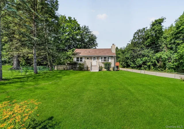 Photo 2 of Sale Pending at 76 Meadow Sweet Rd, Cortlandt, NY 10567 | MLS# 1036158 | Listing updated on 2026-08-28