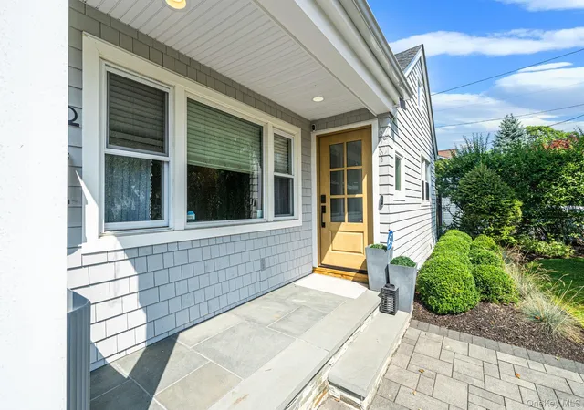 Photo 3 of Sale Pending at 170 Seville Blvd, Islip, NY 11782 | MLS# 1036162 | Listing updated on 2026-08-25