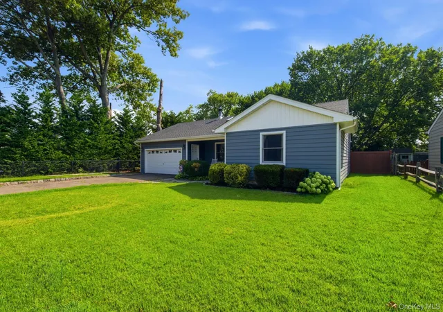 3rd image of 65 Jervis Ave, Babylon, NY 11726 | MLS# 1036174