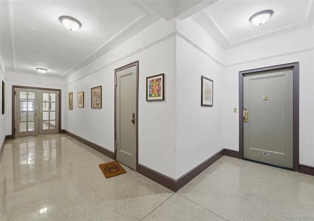 Photo 4 of Sale Pending at 2 Park Ln #4C, Mount Vernon, NY 10552 | MLS# 1036176 | Listing updated on 2026-09-29