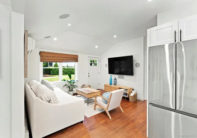 Photo 3 of Single family home for sale at 22 Matthews Dr, Southampton, NY 11972 | MLS# 1036186 | Listing updated on 2026-09-28