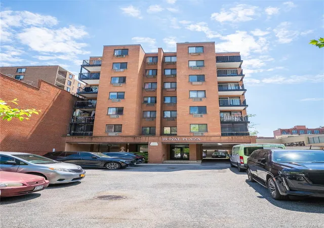 Condo for sale at 14468 38th Avenue #703, New York, NY 11354 | MLS# 1036189