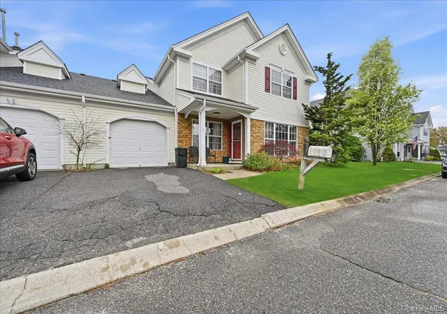 Photo 2 of Condo for sale at 10 Casey Ln, Brookhaven, NY 11953 | MLS# 1036211 | Listing updated on 2026-08-08