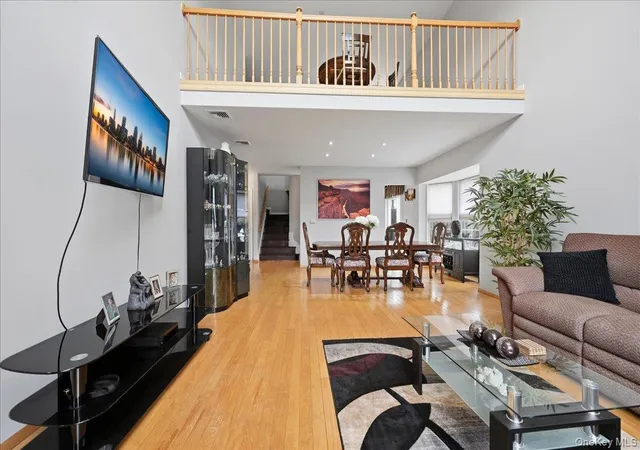 Listing Photo 4 - Condo for sale in building located at 10 Casey Ln, Brookhaven, NY 11953
