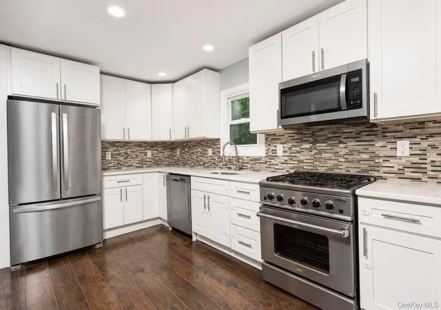 2nd image of 132 48Th St, Babylon, NY 11757 | MLS# 1036229