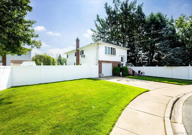 Photo 2 of Single family home for sale at 242 Seidman Pl, Hempstead, NY 11010 | MLS# 1036274 | Listing updated on 2026-08-22