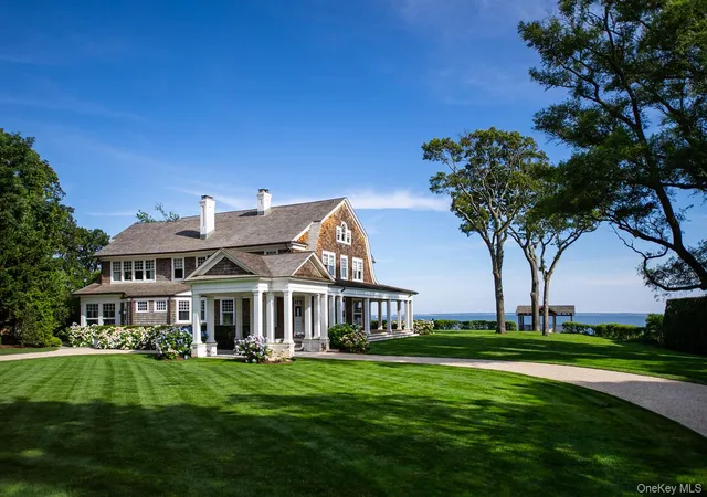 Photo 3 of Single family home for sale at 1140 Park Ave, Southold, NY 11952 | MLS# 1036287 | Listing updated on 2026-10-08