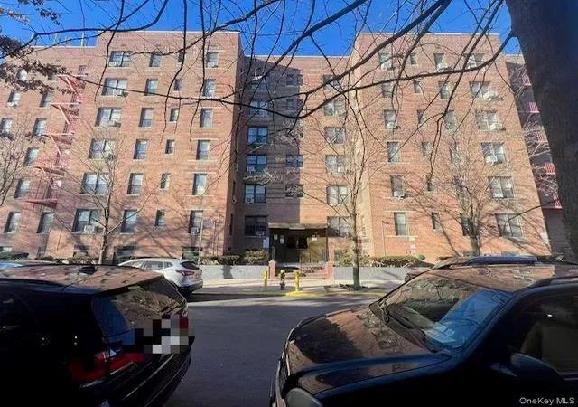 Condo for sale at 88-30 182nd Street #3F, New York, NY 11423 | MLS# 1036288