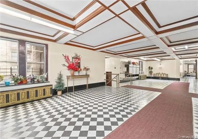 Condo for sale at 2922 Barnes Ave #6E, New York, NY 10467 | MLS# 1036302