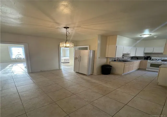 Photo 3 of House for sale at 2922 Barnes Ave #6E, New York, NY 10467 | MLS# 1036302 | Listing updated on 2026-08-31