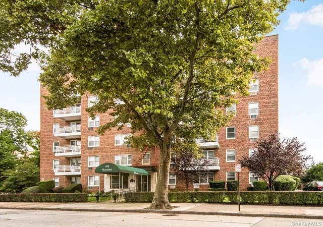 Photo 1 of Condo for sale at 415 Gramatan Ave #4E, Mount Vernon, NY 10552 | MLS# 1036305 | Listing updated on 2026-09-05