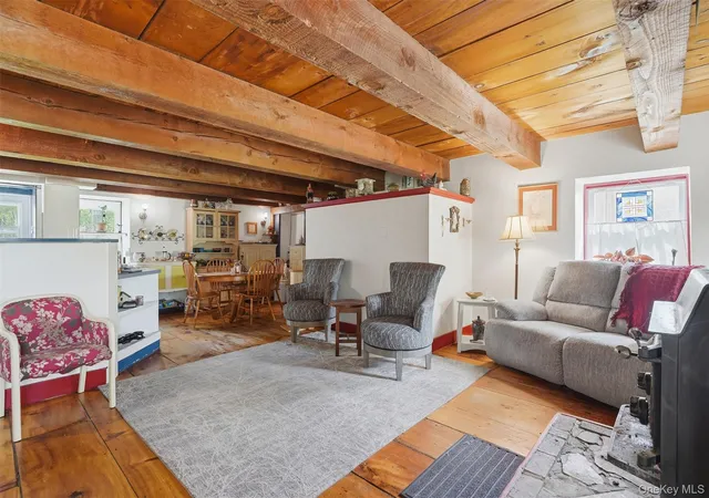 Photo 4 of Single family home for sale at 574 State Route 32 N, Esopus, NY 12561 | MLS# 1036311 | Listing updated on 2026-09-28