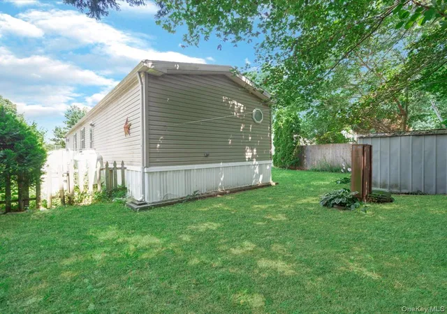 16th image of 13 Mindy Lane, Islip, NY 11716 | MLS# 1036313