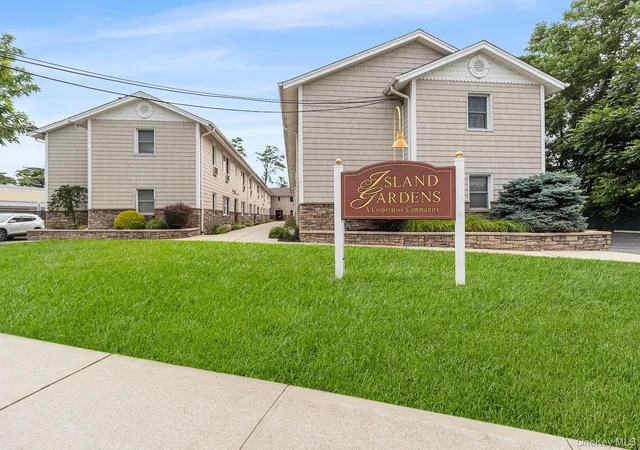 Photo 1 of Condo for sale at 490 Main St #A7, Oyster Bay, NY 11735 | MLS# 1036320 | Listing updated on 2026-08-08