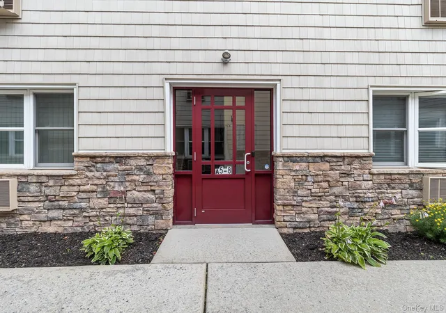 Photo 2 of Condo for sale at 490 Main St #A7, Oyster Bay, NY 11735 | MLS# 1036320 | Listing updated on 2026-08-08