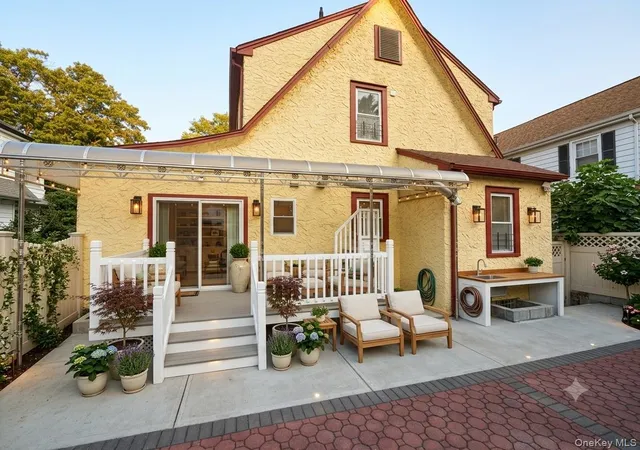 Photo 2 of Single family home for sale at 15744 Quince Ave, New York, NY 11355 | MLS# 1036324 | Listing updated on 2026-09-17