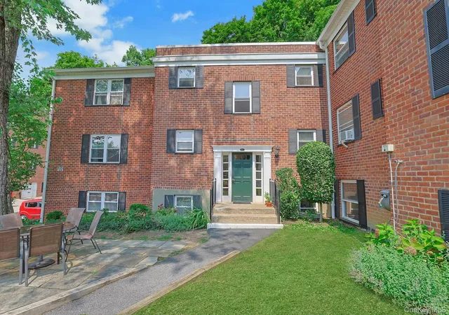Photo 2 of Condo for sale at 129 1 S Highland Ave #B3, Ossining, NY 10562 | MLS# 1036334 | Listing updated on 2026-08-23