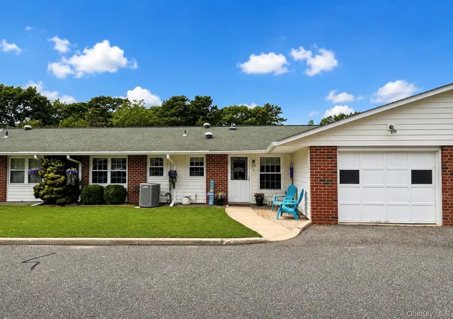 Photo 2 of Sale Pending at 89 Enfield Ct #B, Brookhaven, NY 11961 | MLS# 1036336 | Listing updated on 2026-09-15