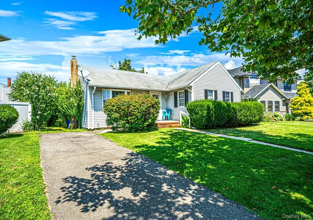 1st image of 1 Bradish Ln, Babylon, NY 11702 | MLS# 1036352
