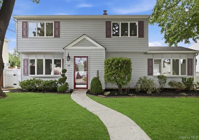 Photo 2 of Sale Pending at 14 Crest Ln, Hempstead, NY 11756 | MLS# 1036360 | Listing updated on 2026-08-22