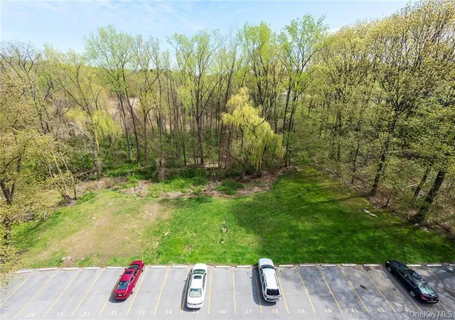 2nd image of 1133 Midland Ave, Yonkers, NY 10708