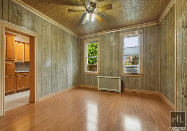 Photo 3 of Sale Pending at 3424 34th Street, New York, NY 11106 | MLS# 1036383 | Listing updated on 2026-08-15