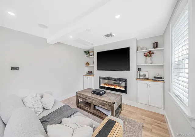 Photo 4 of Single family home for sale at 36 Mayflower Ave, Smithtown, NY 11787 | MLS# 1036399 | Listing updated on 2026-09-30
